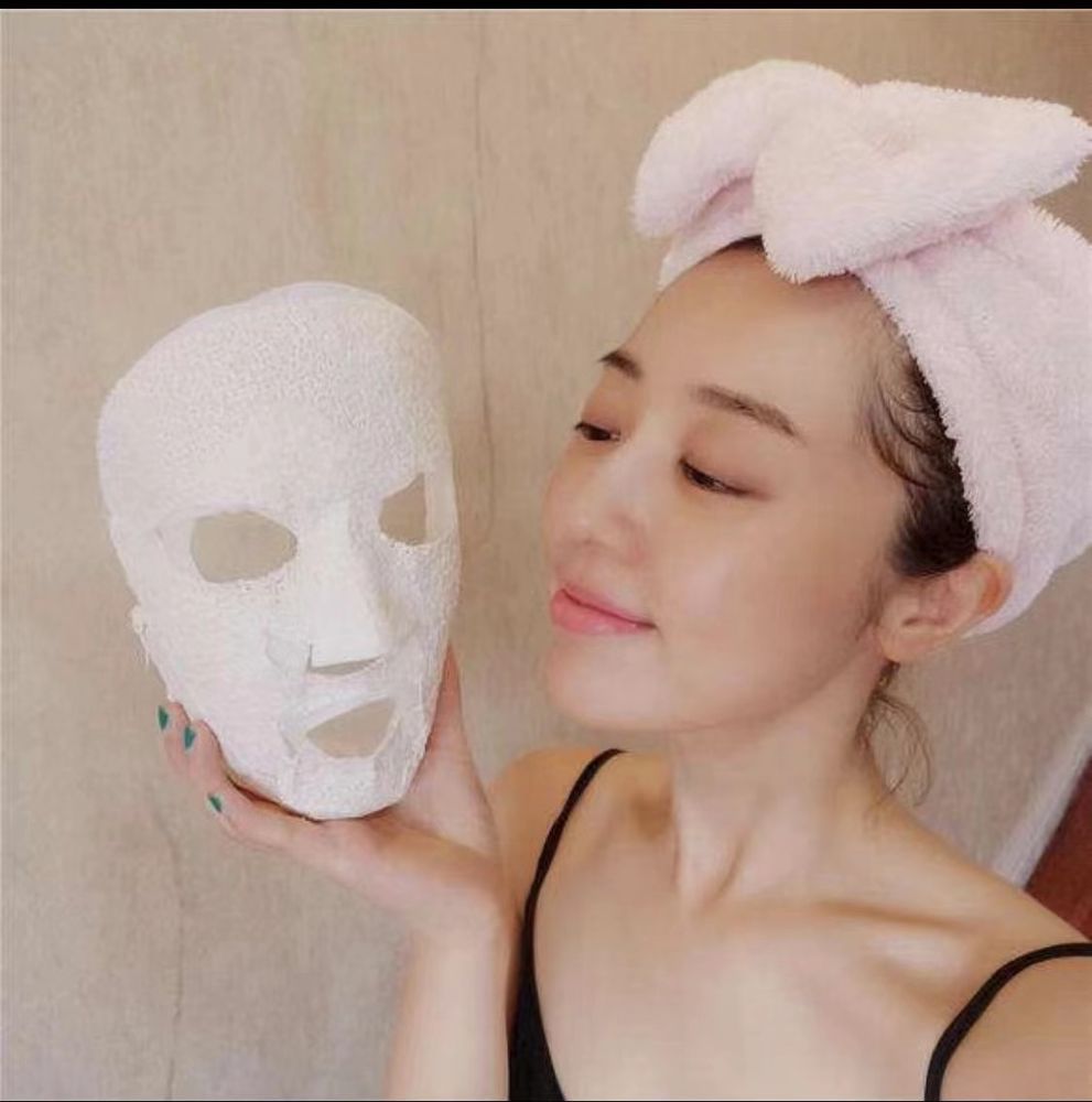 LED facial treatment